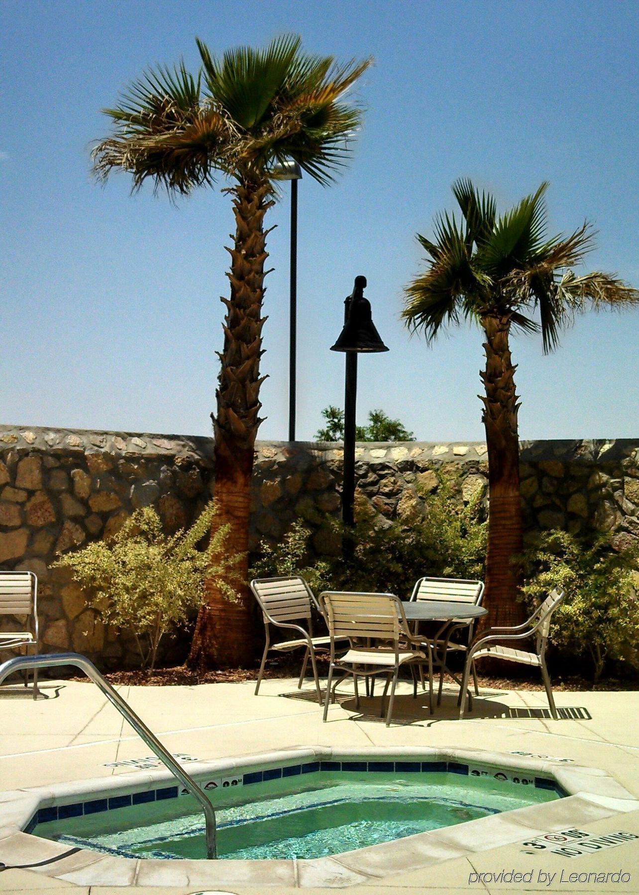 Holiday Inn Express & Suites El Paso Airport By Ihg Ngoại thất bức ảnh